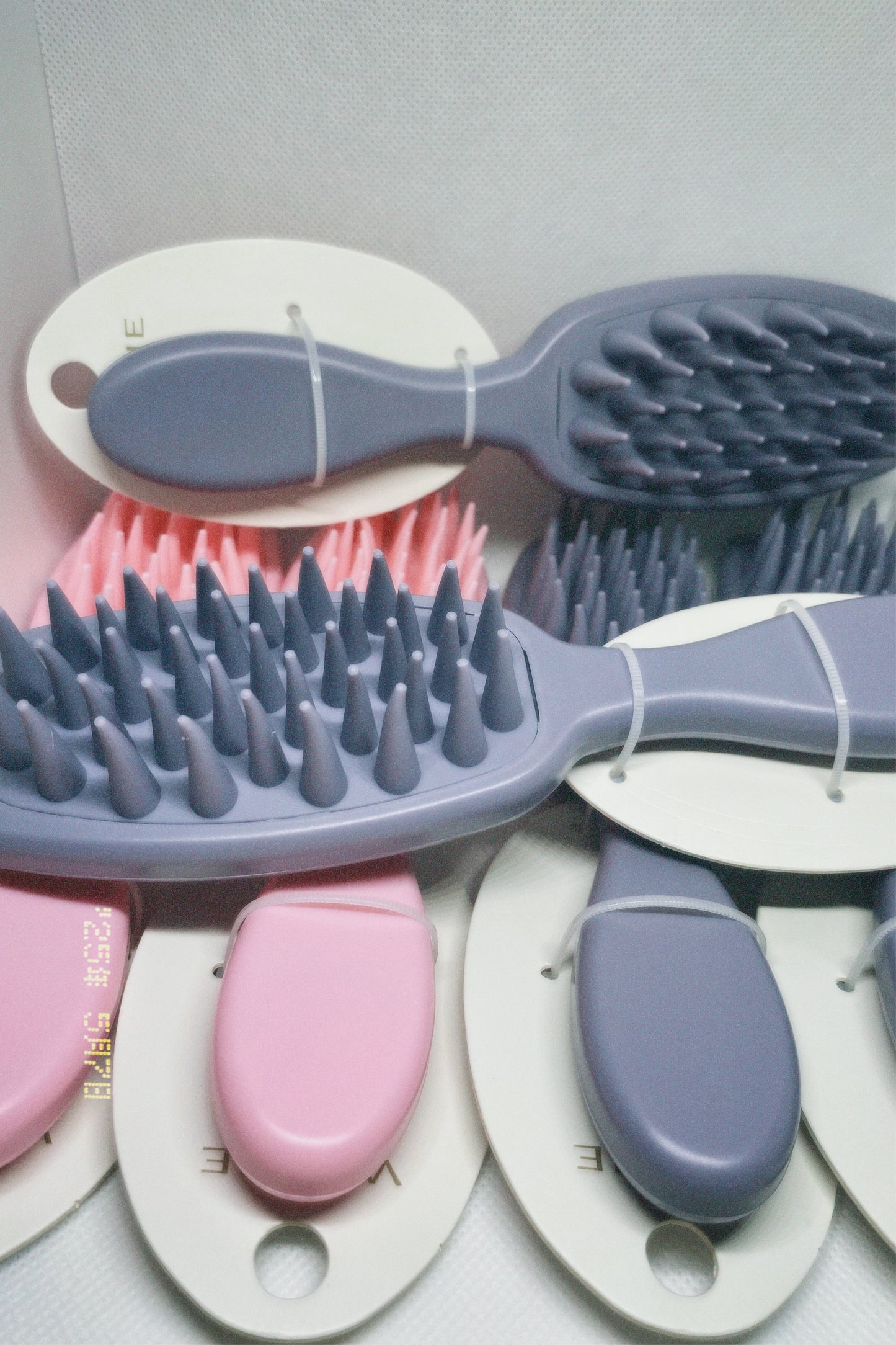 cepillo masajeador de silicona estimulador del crecimiento