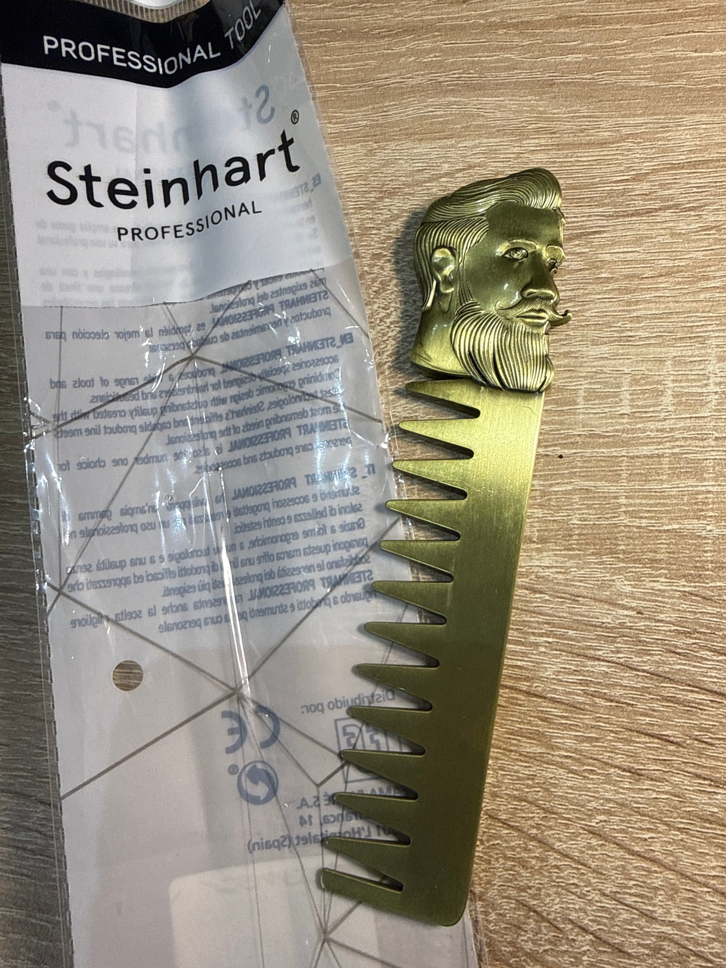 Metal beard comb