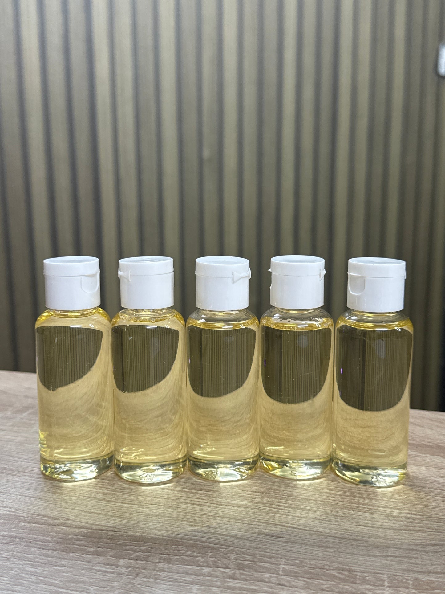 El Secreto Ancestral para un Cabello Radiante: Aceite MALAINFLUENCIA