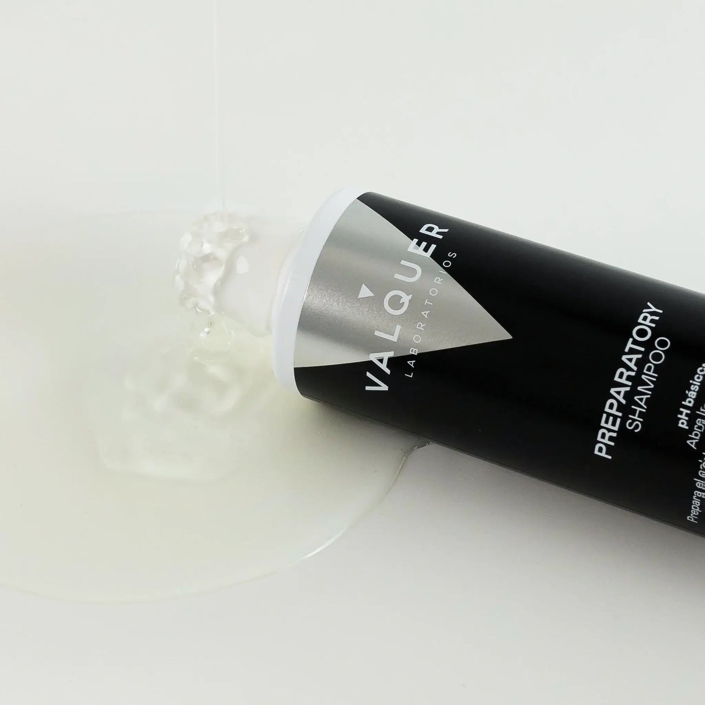 Champú preparador de tratamientos